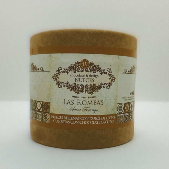 NUECES CON DULCE DE LECHE Y CARDAMOMO CON CHOCOLATE 60% TOCACHE, PERÚ