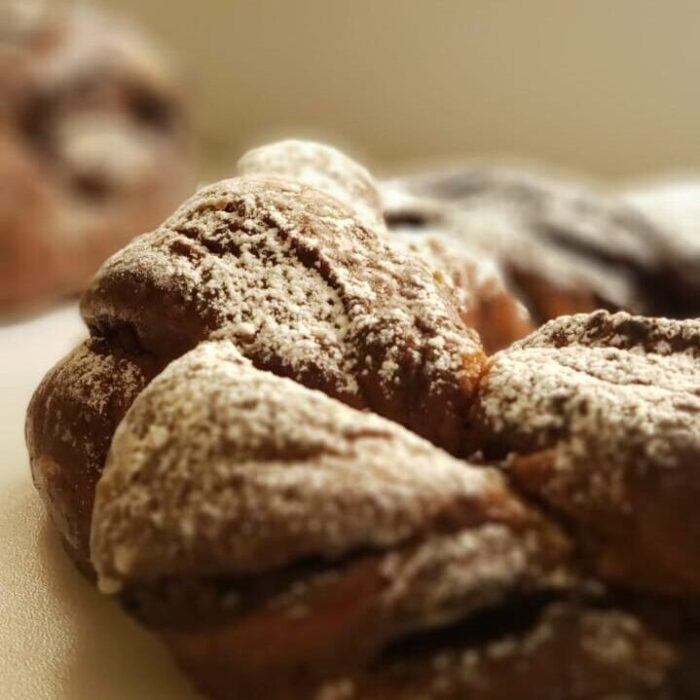ROSCA DE PASCUAS CON HARINA DE CACAO Y CHOCOLATE ECUATORIANO - Image 6