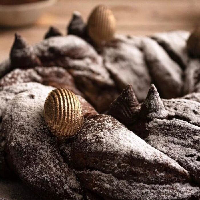 ROSCA DE PASCUAS CON HARINA DE CACAO Y CHOCOLATE ECUATORIANO - Image 3