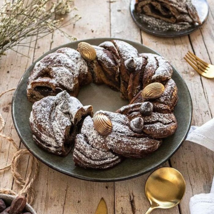 ROSCA DE PASCUAS CON HARINA DE CACAO Y CHOCOLATE ECUATORIANO