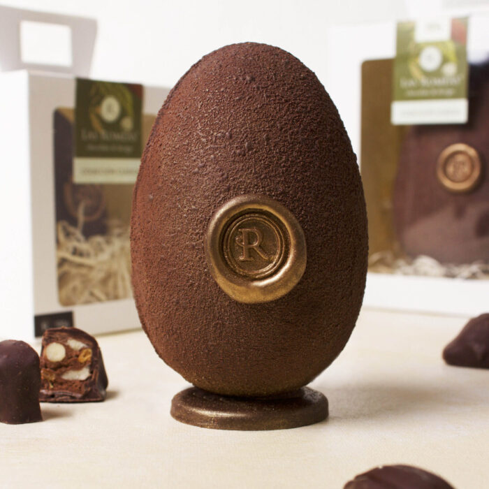 HUEVO DE PASCUAS 70% -COLECCIÓN CLÁSICA- BLEND DE FINCAS ECUATORIANAS-100g
