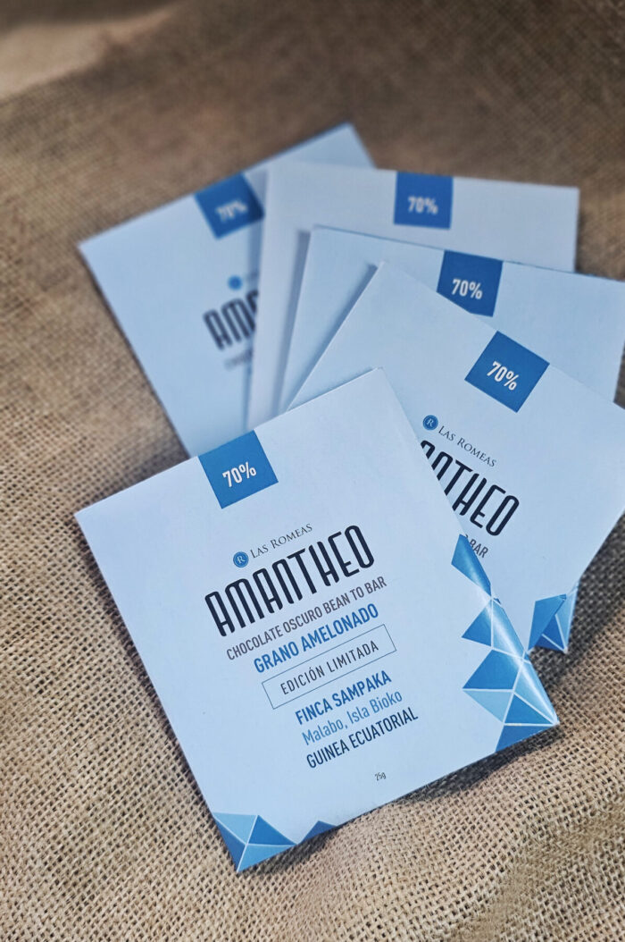 CHOCOLATE OSCURO AMANTHEO – ISLA BIOKO, GUINEA ECUATORIAL, ÁFRICA 70% – CACAO AMELONADO