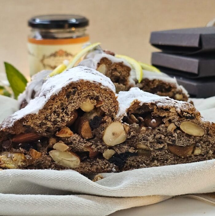 STOLLEN CON HARINA DE CACAO Y LICOR DE NARANJA