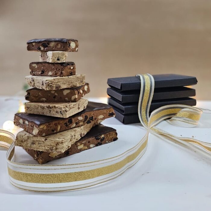 TURRÓN DE MANÍ Y NIBS GARRAPIÑADOS DE ESMERALDAS, ECUADOR - Image 3