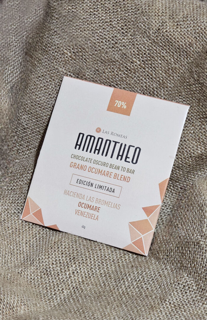 CHOCOLATE OSCURO AMANTHEO – 70% – OCUMARE, VENEZUELA- BLEND OCUMARE Y CHUAO
